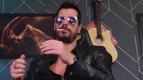 Snapshot of aaronbomer chatting on March 2, 5:30 am Aaron online show from March 2, 5:30 am