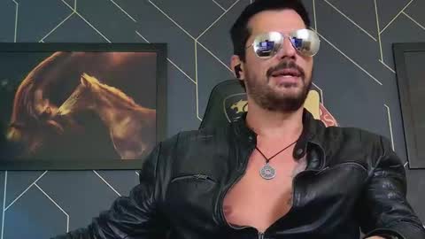 Snapshot of aaronbomer chatting on March 7, 2:52 am Aaron online show from March 7, 2:52 am