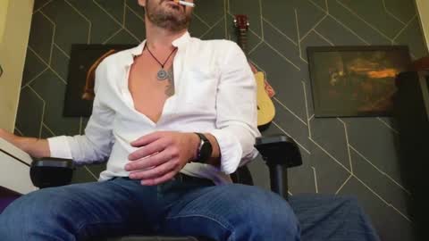 Snapshot of aaronbomer chatting on April 1, 7:00 pm Aaron online show from April 1, 7:00 pm