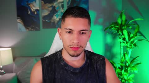 AARON  online show from January 5, 3:43 am