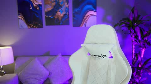 AARON  online show from January 5, 11:44 pm