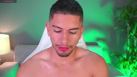 AARON  online show from January 30, 10:19 am