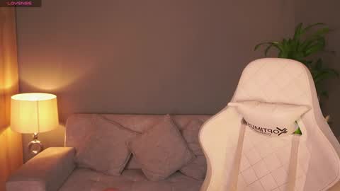 AARON  online show from February 2, 12:46 pm