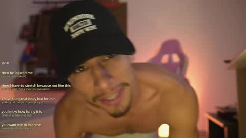 Snapshot of aaronfox_ chatting on May 6, 3:02 am AARON online show from May 6, 3:02 am