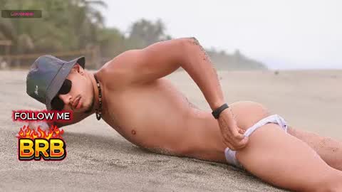 Snapshot of aaronfox_ chatting on July 20, 10:45 pm AARON online show from July 20, 10:45 pm
