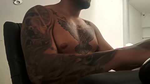 ig aaron hunter123 online show from January 30, 6:21 pm