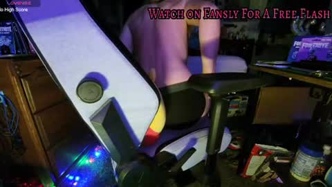 Aaron Skeetman online show from August 7, 12:12 am