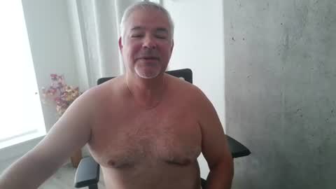 Snapshot of aarosteev chatting on August 5, 1:36 pm Jason online show from August 5, 1:36 pm