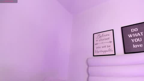 abbey_walker online show from April 28, 11:37 am