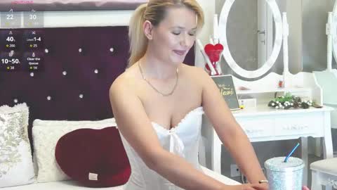 Abbey online show from May 28, 7:22 pm
