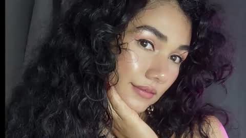 Snapshot of abbi_mooncb chatting on June 26, 1:59 pm Abbi mooncb online show from June 26, 1:59 pm