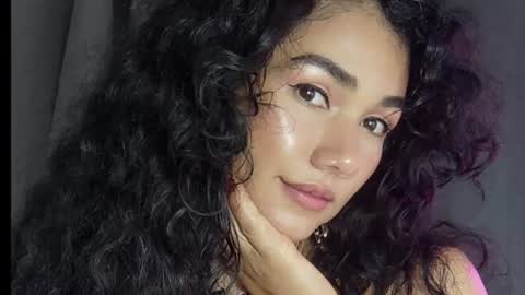 Snapshot of abbi_mooncb chatting on July 25, 1:52 pm Abbi mooncb online show from July 25, 1:52 pm