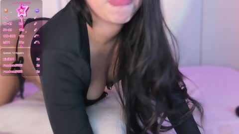 Snapshot of abbie_foxxx chatting on December 7, 6:26 pm abbie online show from December 7, 6:26 pm