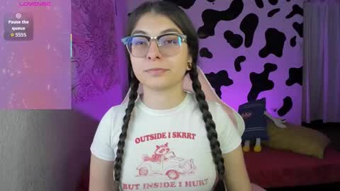 April online show from November 19, 10:54 pm