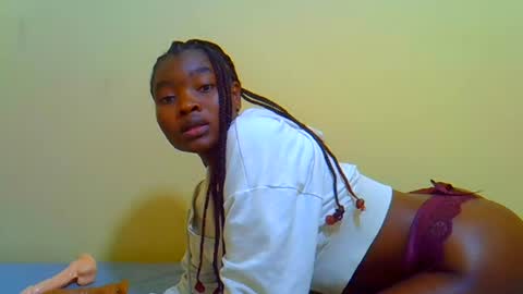 Snapshot of abbiehh chatting on July 15, 3:39 pm abbiehh online show from July 15, 3:39 pm