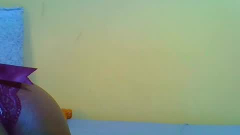 Snapshot of abbiehh chatting on July 29, 10:02 am abbiehh online show from July 29, 10:02 am