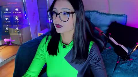 Snapshot of abby_dreamss chatting on December 19, 8:05 pm Abby online show from December 19, 8:05 pm