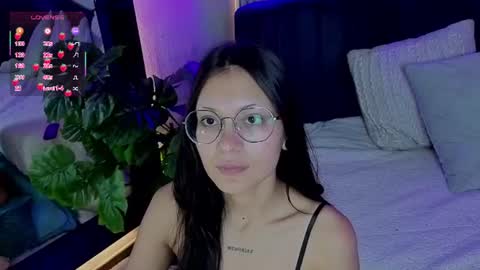 Snapshot of abby_dreamss chatting on June 12, 11:42 am Abby online show from June 12, 11:42 am