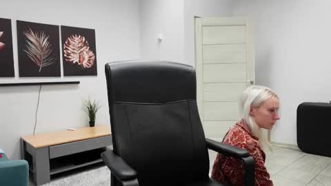 Snapshot of abby_laker chatting on November 6, 5:36 pm ABBY LAKER online show from November 6, 5:36 pm