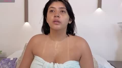 Snapshot of abby_millerr_ chatting on June 23, 12:25 pm Abbygail online show from June 23, 12:25 pm