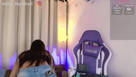 Snapshot of abby_raschell chatting on July 3, 3:02 am abby_raschell online show from July 3, 3:02 am