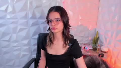 Abby Saenz online show from July 4, 9:10 pm