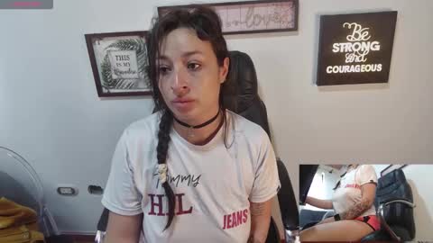Vannesa online show from May 18, 1:06 pm
