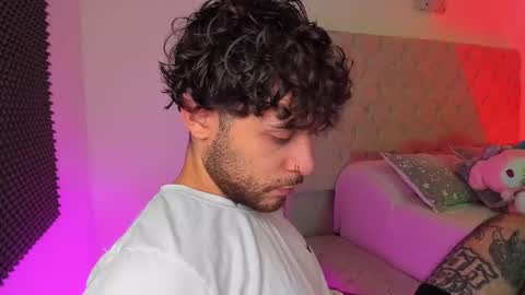 START TRANSMISSION ---- AM COLOMBIA TIME online show from November 7, 1:33 pm