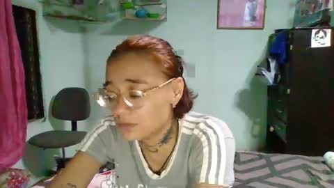 Snapshot of abbyasher chatting on December 6, 11:47 pm Abby online show from December 6, 11:47 pm