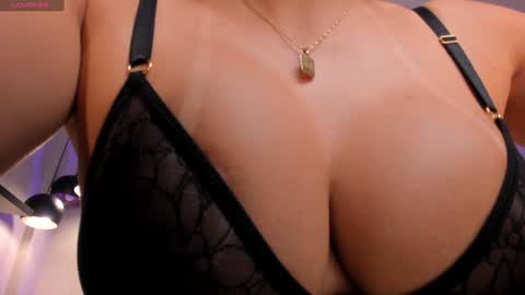 Snapshot of abbydalton chatting on February 6, 1:05 am Abby Dalton online show from February 6, 1:05 am