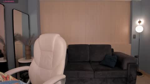 Snapshot of abbydalton chatting on February 17, 11:23 am Abby Dalton online show from February 17, 11:23 am