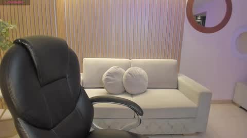 Snapshot of abbydalton chatting on February 25, 12:13 pm Abby Dalton online show from February 25, 12:13 pm