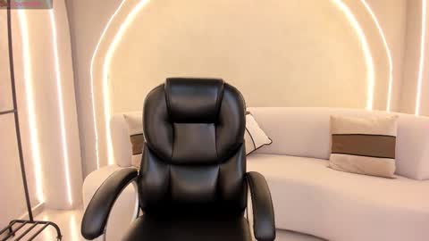 Snapshot of abbydalton chatting on September 15, 11:21 am Abby Dalton online show from September 15, 11:21 am