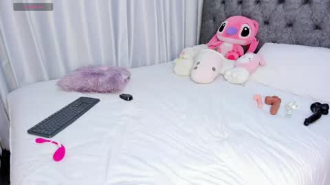 Snapshot of abbyfoxx_ chatting on May 10, 1:11 am Abby online show from May 10, 1:11 am