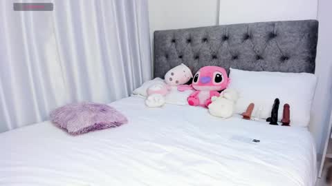 Snapshot of abbyfoxx_ chatting on May 13, 1:58 am Abby online show from May 13, 1:58 am