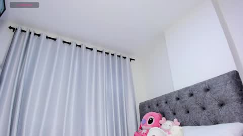 Snapshot of abbyfoxx_ chatting on May 27, 7:44 pm Abby online show from May 27, 7:44 pm