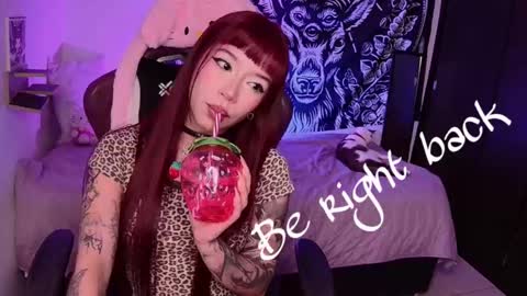 Snapshot of abbylizzyxx chatting on October 23, 11:03 pm Abby Lizzy online show from October 23, 11:03 pm