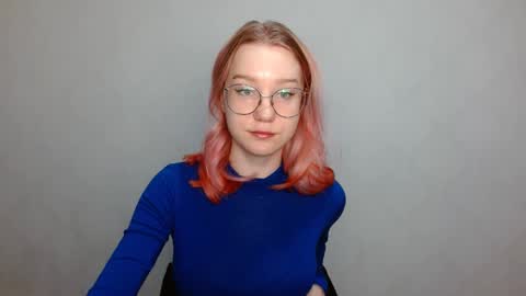 Snapshot of abbymoore__ chatting on December 7, 10:12 am Abby Lovense is active online show from December 7, 10:12 am