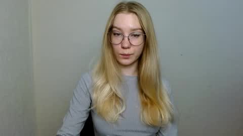 Abby Lovense is active online show from November 11, 8:47 am