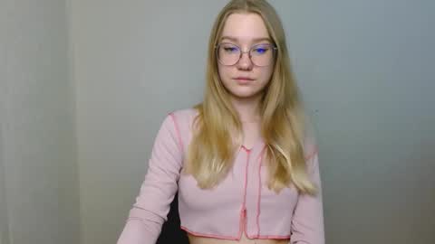 Abby Lovense is active online show from February 18, 2:35 pm