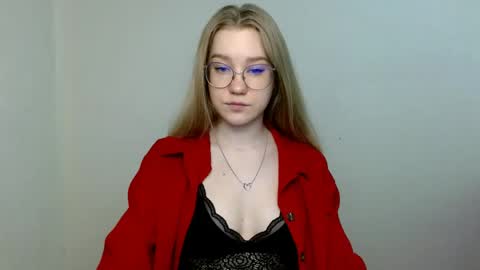 Abby Lovense is active online show from June 7, 10:19 am