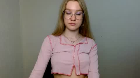Abby Lovense is active online show from June 19, 2:43 pm