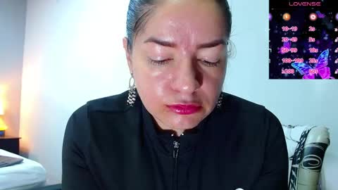 abbyshinne online show from May 5, 1:52 pm