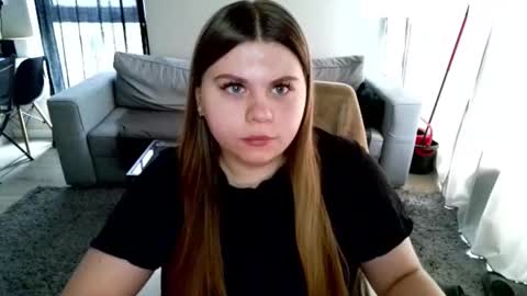 Snapshot of abbyvibe chatting on October 8, 10:24 am abbyvibe online show from October 8, 10:24 am