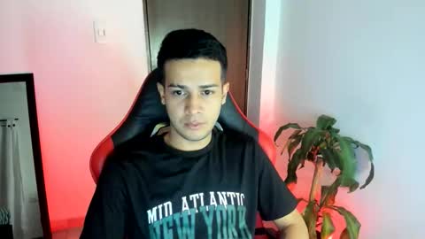 Snapshot of abelasburgo chatting on May 21, 2:51 am Independence model AbelAsburgo online show from May 21, 2:51 am