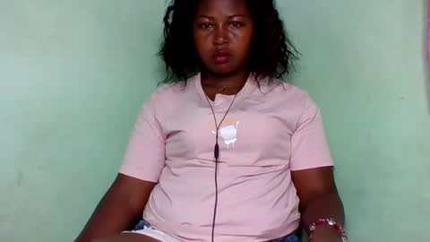 Snapshot of abella677022 chatting on July 24, 4:32 am abella677022 online show from July 24, 4:32 am