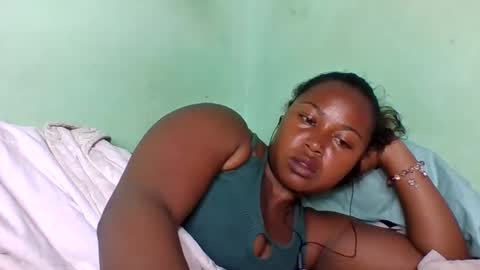 Snapshot of abella677022 chatting on July 26, 6:59 pm abella677022 online show from July 26, 6:59 pm