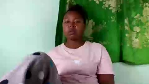 Snapshot of abella677022 chatting on July 31, 5:01 pm abella677022 online show from July 31, 5:01 pm