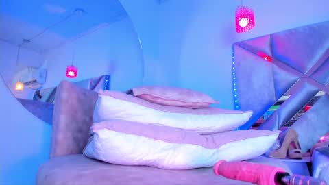 abelladgr online show from January 5, 9:05 am