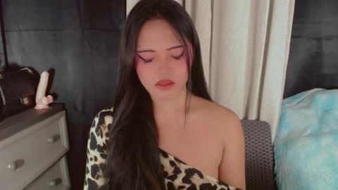 Snapshot of abetterchristine chatting on August 7, 11:18 pm Abetterchristine online show from August 7, 11:18 pm